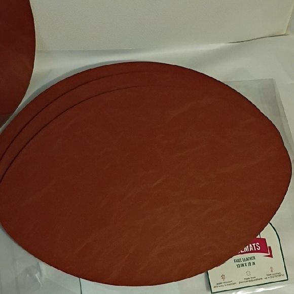 ENVOGUE Set Of 4 Placemats Faux Leather 13 x 19 Inches New with Original Package - Picture 9 of 15